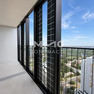 33. Etage DC2 Tower: 10sqm Loggia - Studio-Highlight - Foto 2
