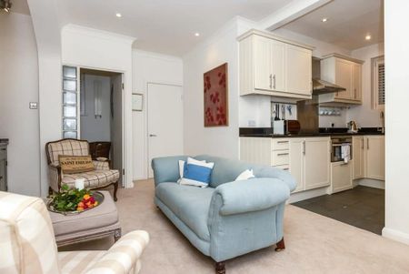 1 bedroom serviced apartment to rent - Photo 2