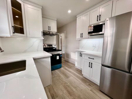 For Lease - 2 Harris Park Drive Unit# Main, Toronto, Ontario - Photo 4