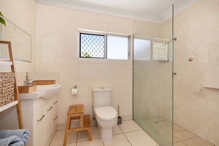 1/9 Chantilly Court, Rasmussen - Photo 5