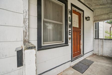 For Lease - 78 Eighth Avenue, Brantford, Ontario - Photo 2