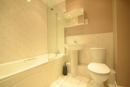 2 bedroom apartment to rent - Photo 5