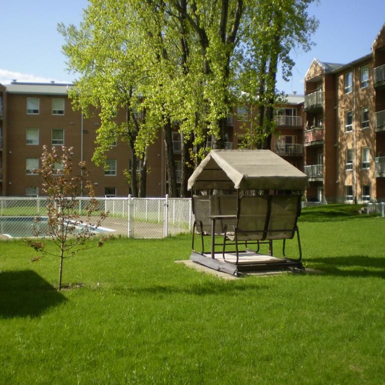 4 1/2 à partir du 1er novembre 2025, 3e étage, ascenseur piscine quiétude - Photo 1