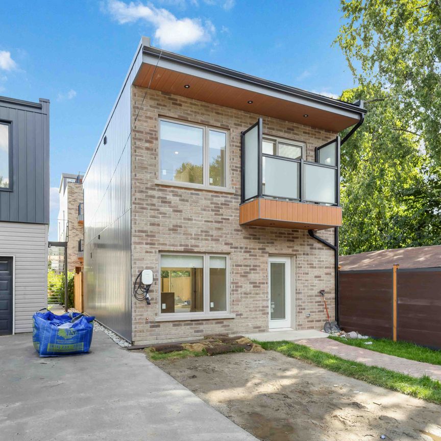 For Lease - 72 Jones Avenue Unit# Unit L, Toronto, Ontario - Photo 1