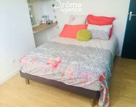 Location Appartement 2 pièces 34m² BOURG LES VALENCE 26500 - Photo 2