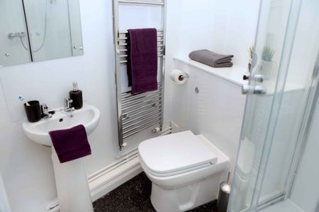 Gold Studio - Photo 2