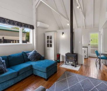 7 Annabell Grove, Haywards - Photo 1