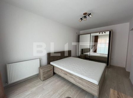 Apartament 2 camere, 53mp, decomandat, parcare, zona Terra - Photo 2