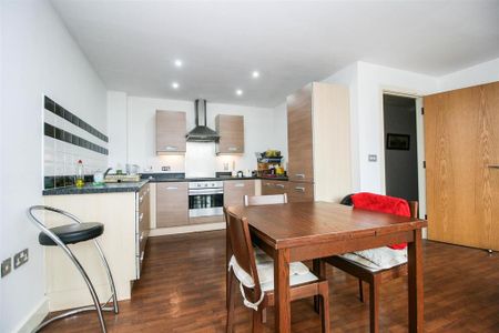 2 bedroom apartment to rent - Photo 5