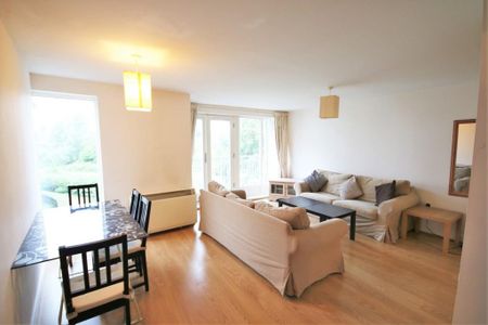 3 bedroom flat to rent - Photo 5