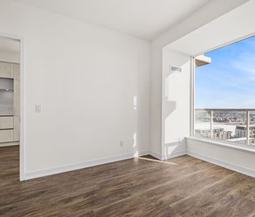 For Lease - 2 David Eyer Road Unit# 1131, Richmond Hill, Ontario - Photo 2