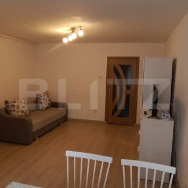 Garsonieră cochetă de închiriat, 32 mp, etaj 1, complet - Fotografie 1