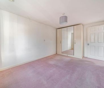 2 bedroom detached bungalow to rent - Photo 2