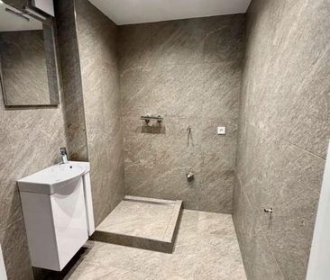 Helle Sanierte 2-Zimmer-Wohnung in Düsseldorf City - Foto 1