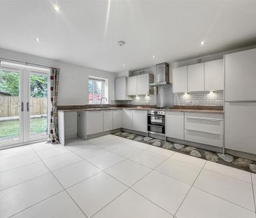 3 bedroom detached house to rent - Photo 6
