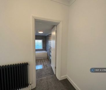 2 bedroom semi-detached house to rent - Photo 6