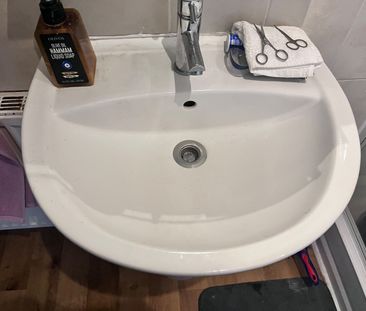 Room in a Shared House, Leeds, LS8 - Photo 3