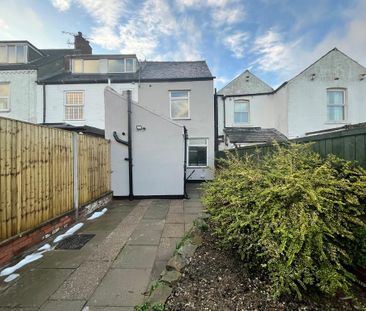 1 bedroom in a house share to rent - Photo 5