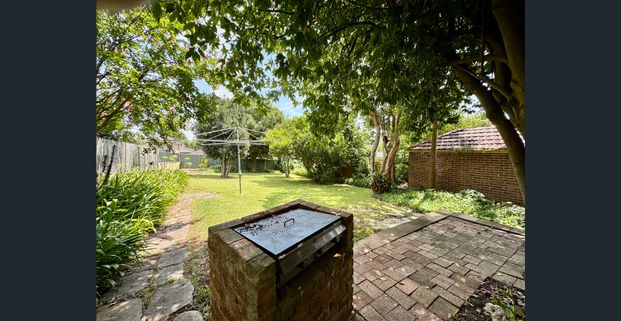 Freshly Updated Family Home in Prestigious School Catchments - Photo 1