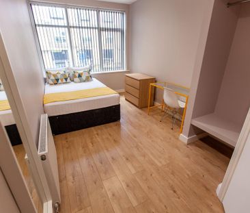 6 bedroom flat to rent - Photo 6