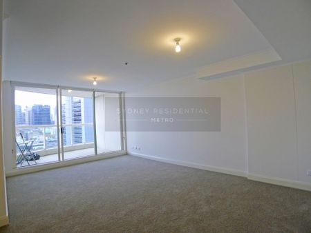 Large One Bedroom Apartment With Great Views and Car Space!! - Photo 4