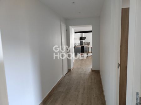 MARCILLY LE CHATEL : appartement T3 (94 m²) à louer - Photo 2