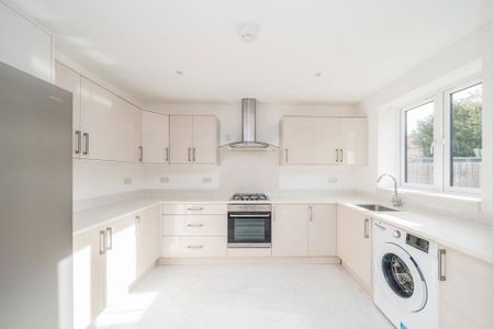 3 bedroom house to rent - Photo 2