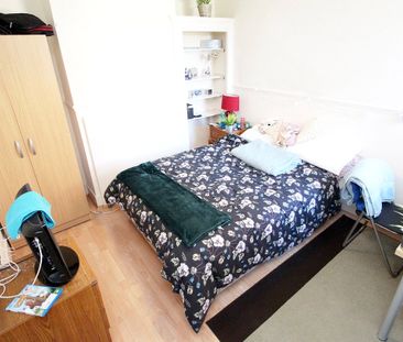 4 bedroom house to rent Jessie Road, Southsea, PO4 - Photo 3