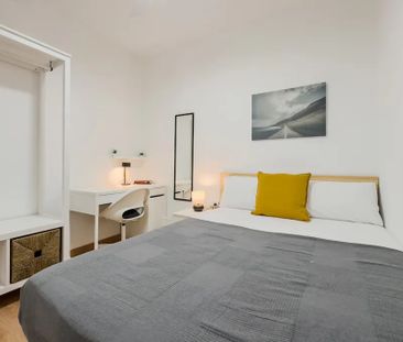 Carrer del Rosselló, Barcelona, Catalonia 08008 - Photo 1