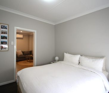 Quaint Cottage Home - Photo 3