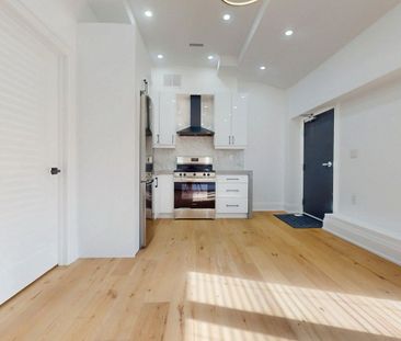 For Lease - 12 Kemano Street Unit# Unit 3, Aurora, Ontario - Photo 3