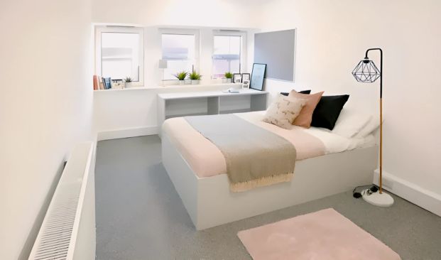 Platinum Ensuite - Photo 1