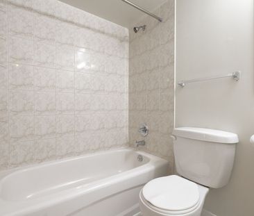 333 Sidney Belsey Cres. - Photo 5