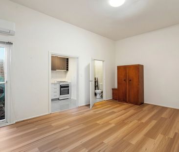Updated Studio Sanctuary with Garden Charm – Steps from Chapel Stre... - Photo 3
