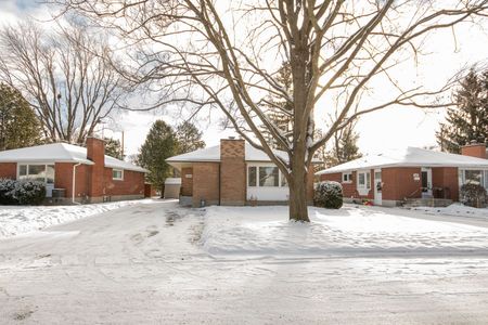 For Lease - 2366 Cheshire Road, Parkway Park - Queensway Terrace S and Area, Ontario - Photo 2