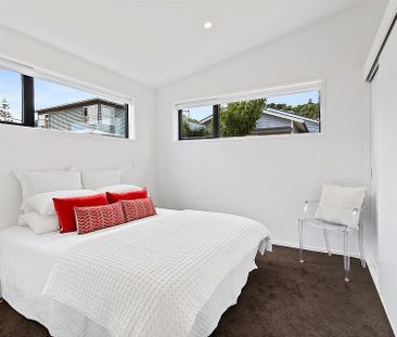 One-bedroom stand-alone townhouse with carpark - Photo 6