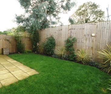 3 bedroom semi-detached house to rent - Photo 4