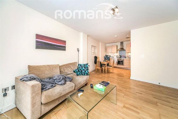 1 bedroom flat to rent - Photo 1