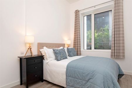 Apartment 2 , Hanover Court, Hanover Quay, Grand Canal Dk, Dublin 2 - Photo 5