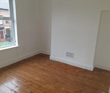 4 bedroom terraced house to rent - Photo 4
