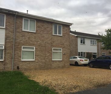 4 bedroom semi-detached to rent Priory Avenue, Swavesey - Photo 4