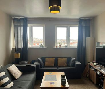 Flat to rent on - Photo 4