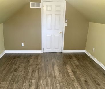 For Lease - 4576 Kalar Road, Niagara Falls, Ontario - Photo 4