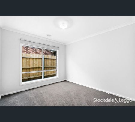 15 Caddie Court, Morwell, Vic 3840 - Photo 2