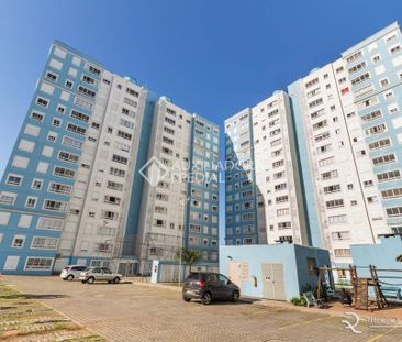 Apartamento com 2 quartos e 50m² para alugar em Jardim Leopoldina, ... - Photo 1