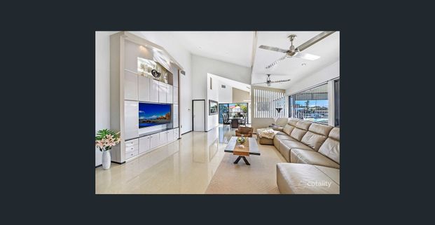 Luxury Waterfront Residence! - Photo 1