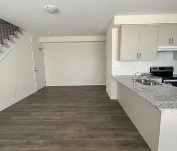 For Lease - 70 Knotsberry Circle Unit# 55, Brampton, Ontario - Photo 2