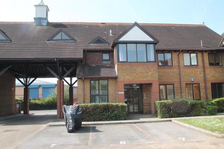 2 bedroom apartment to rent - Photo 2