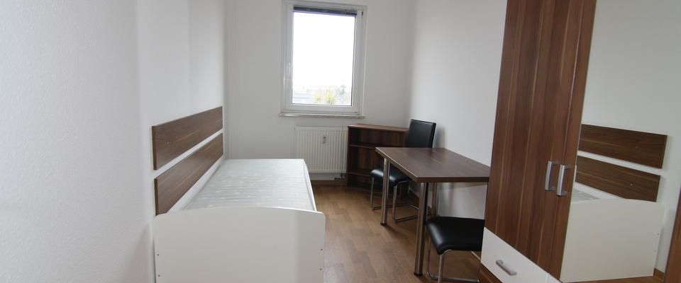 Wohngemeinschaft sucht netten Mitbewohner. - Foto 1