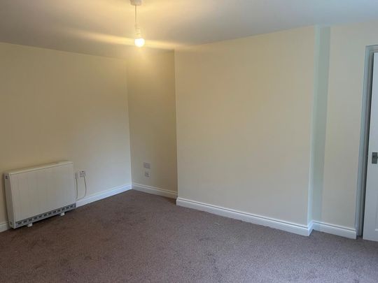 2 bedroom cottage to rent - Photo 1